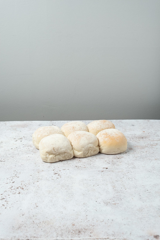 Hobbs House Bakery - Pack of 6 Soft White Rolls
