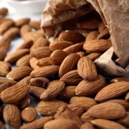 Whole Almonds 1kg